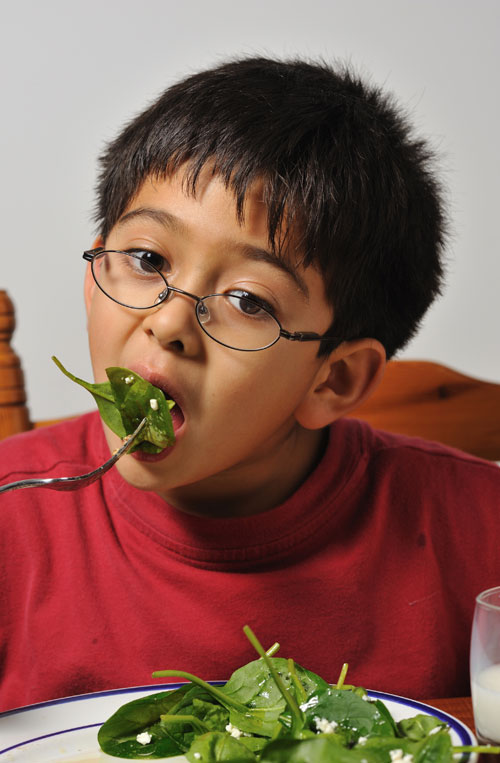 Child-Eating-Spinach2